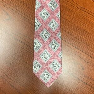 Stacy Adams Pink and White Geometric Tie